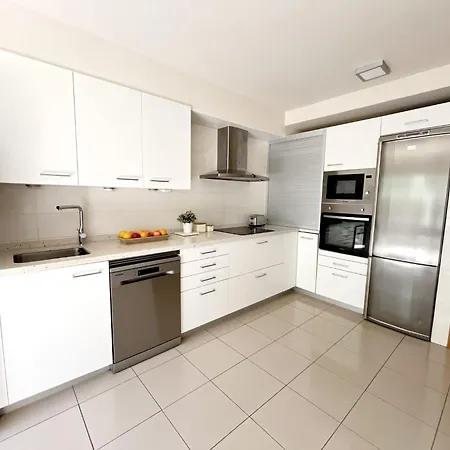 וילה Fenix Premium